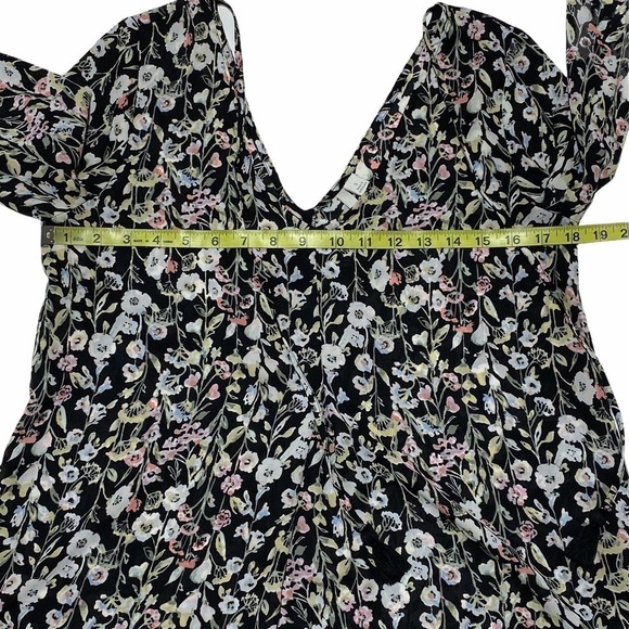 LAUREN Conrad Black Multicolored Floral Print V-Neck Tie bust Long Sleeve Blouse - Picture 7 of 12